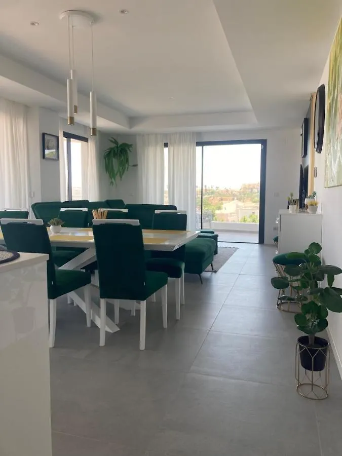 Luxury Apartment Agnieto - The View Fuengirola 0*,
